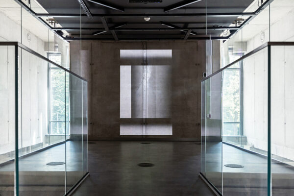 Sylwia Żółkiewska is Polish interdisciplinary visual artist who combines digital innovations (also AI), contemporary aesthetics, and creative research to explore the dynamic interplay between the digital and physical realms. Her practice investigates how new technologies influence contemporary visual imagery, perceptions of time, memory, and emotions. She delves into the ephemeral, adaptive, and transformative qualities of modern visual culture and its evolving aesthetics. Her works have been featured in global exhibitions and recognized at prestigious festivals, including Era New Horizons (2008), AltFF Festival (2023), and Punto y Raya (2023, 2024). 

Sylwia Żółkiewska to polska interdyscyplinarna artystka wizualna, która łączy innowacje cyfrowe (np. AI), współczesną estetykę i badania artystyczne, eksplorując dynamiczne relacje między światem cyfrowym a fizycznym. Jej praktyka bada wpływ nowych technologii na współczesny obraz, percepcję czasu, pamięci i emocji. Artystka zgłębia efemeryczne, adaptacyjne i transformacyjne cechy współczesnej kultury wizualnej i jej estetyki. Jej prace były prezentowane na wystawach na całym świecie oraz docenione na prestiżowych festiwalach, takich jak Era Nowe Horyzonty (2008), AltFF Festival (2023) i Punto y Raya (2023, 2024).